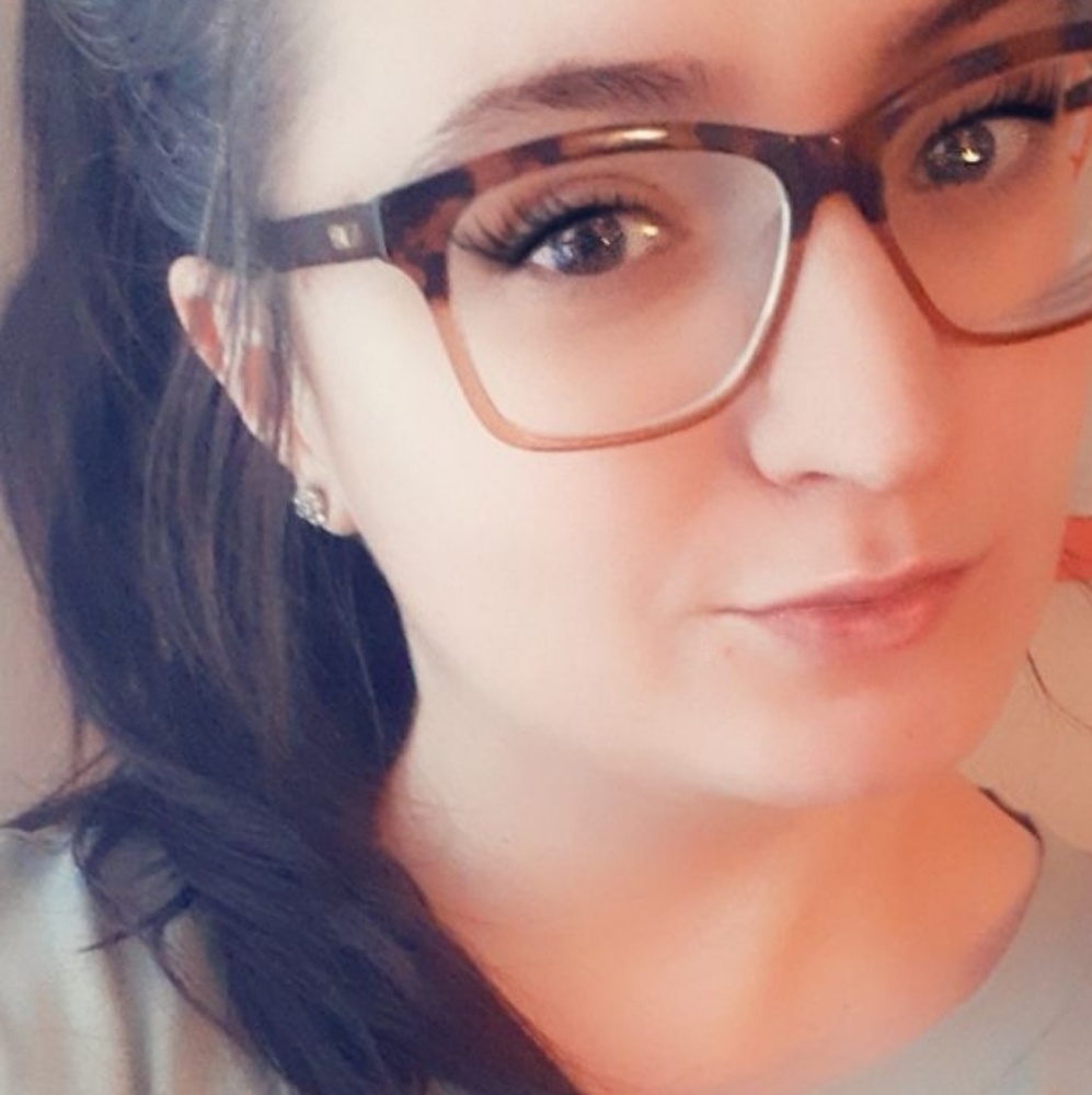 Meet your Posher, Lark